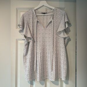 Short flutter sleeve blouse